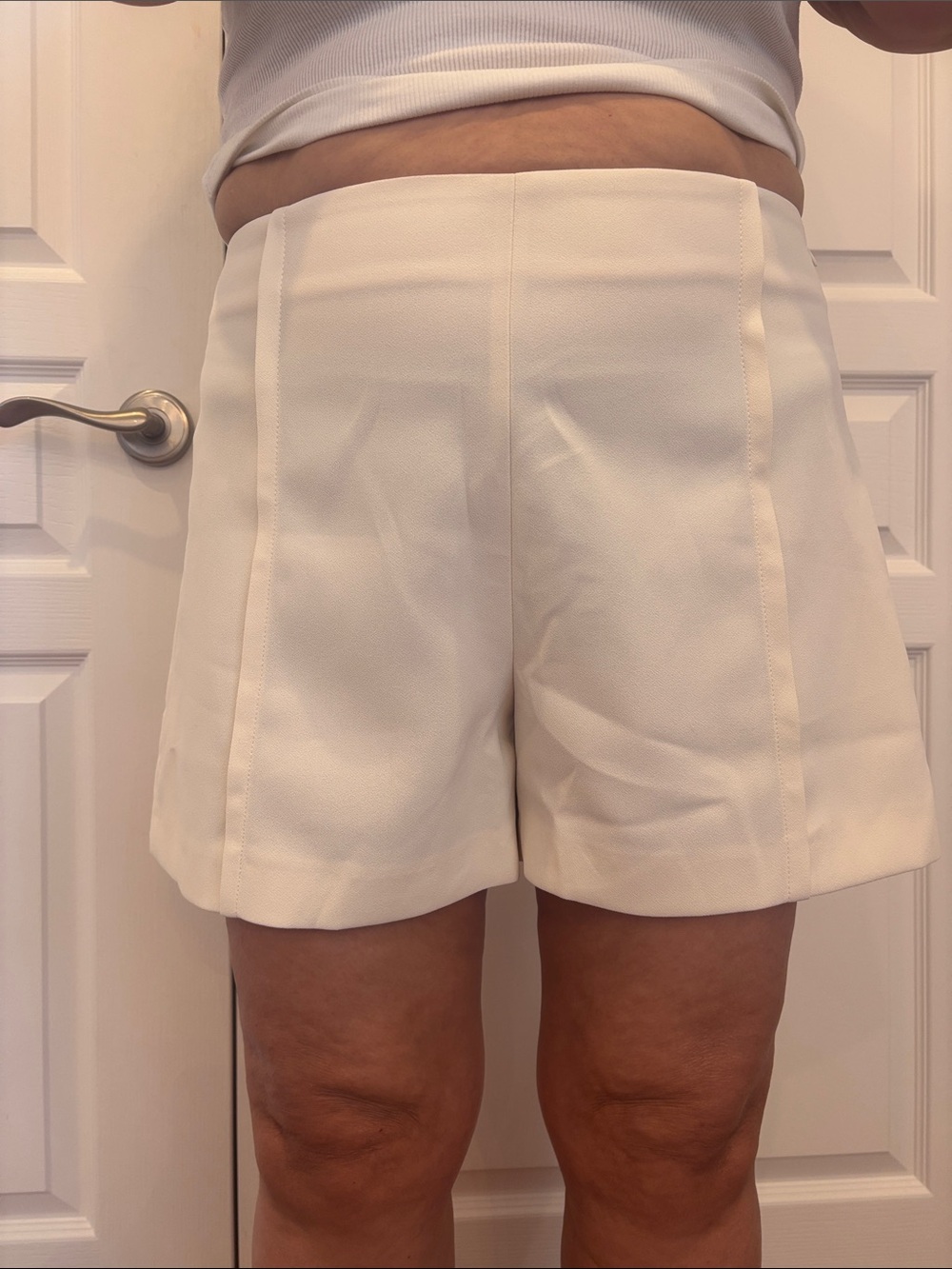 Mango Cream Flat-Front Women's Shorts